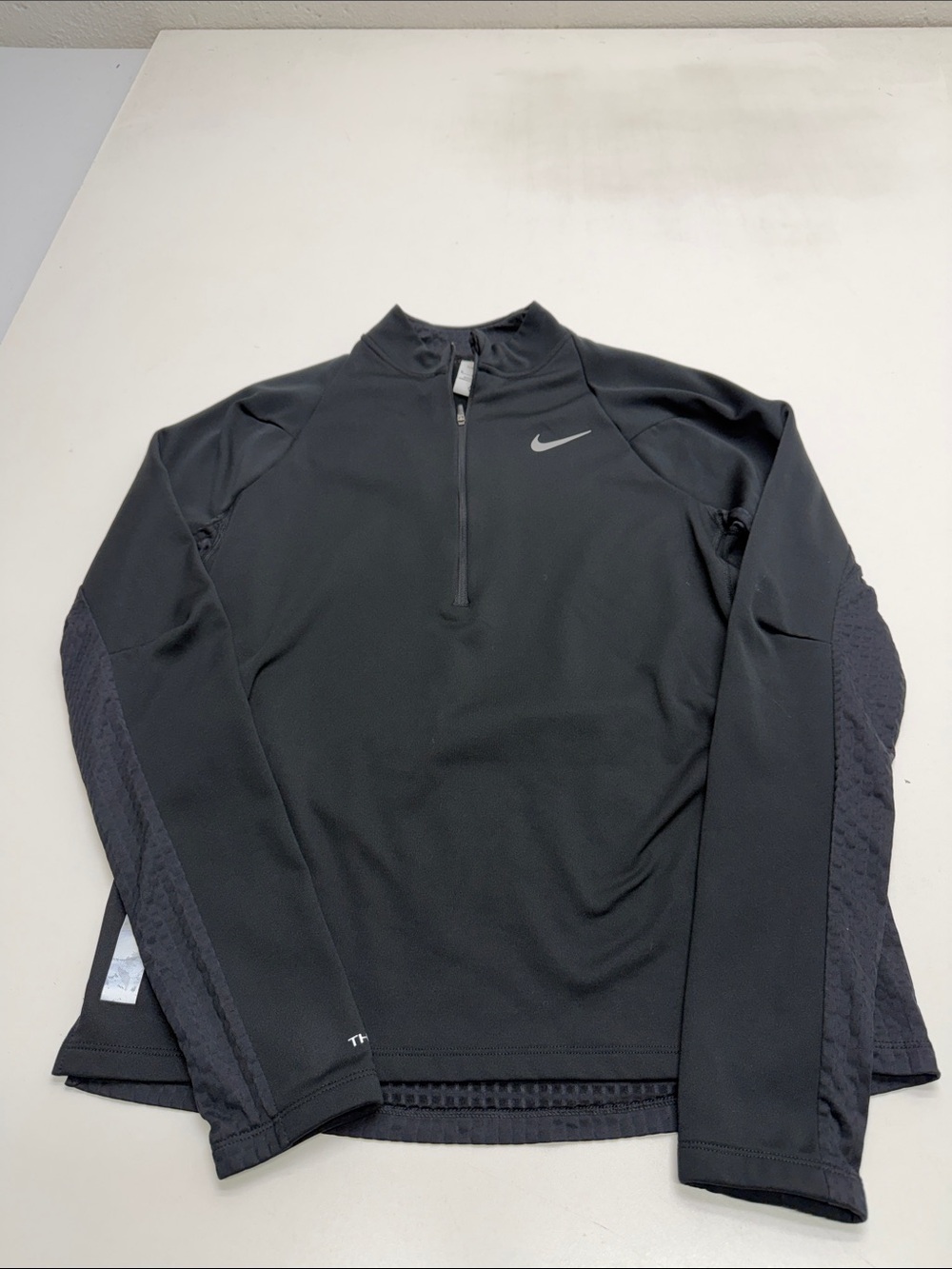 NIKE RUNNING Women’s Medium Black THERMA-FIT 1/4 Zip Sweatshirt